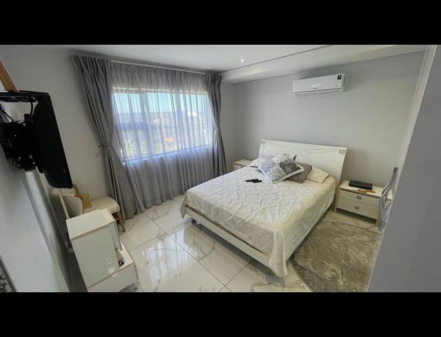 3 BEDROOM APARTMENT FOR SALE IN WINDERMERE